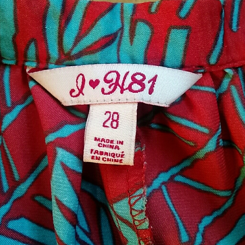 Bold Patterned Shorts - Picture 4 of 6